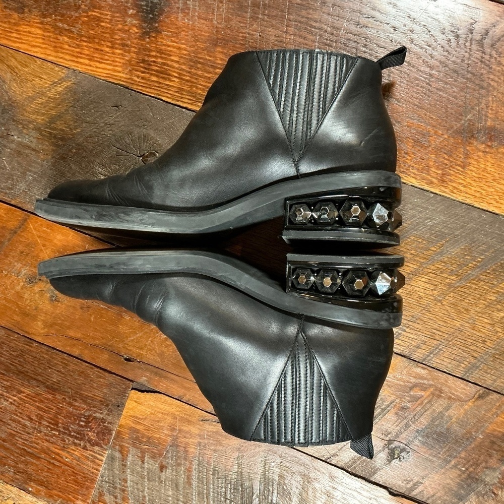 Nicholas Kirkwood Suzi Black Leather Crystal Heel Ankle Boots Size 37.5 (7)